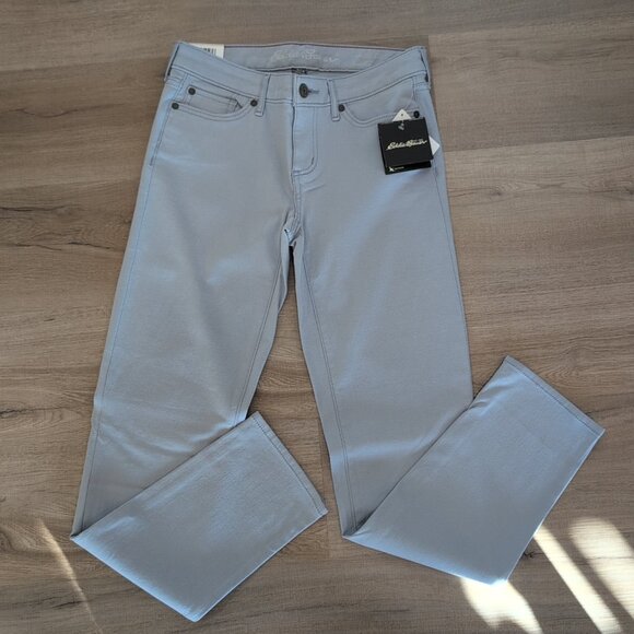 Eddie Bauer Denim - NWT Eddie Bauer Slightly Curvy Size 4 Length 31 Mid Rise Slim Straight Jeans